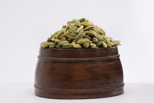 Don’t Judge a Book by Its Cover—Or a Cardamom by Its Color!